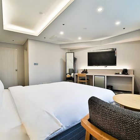 Hotel Haydn Пусан Екстериор снимка